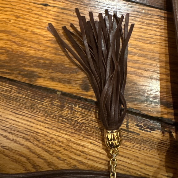 VINTAGE 👜COSCI WOVEN BROWN LEATHER SHOULDER BAG WITH GOLD HARDWARE & POCKETS - Picture 2 of 10